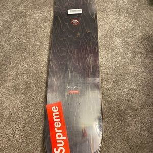 Supreme distorted logo skatedeck